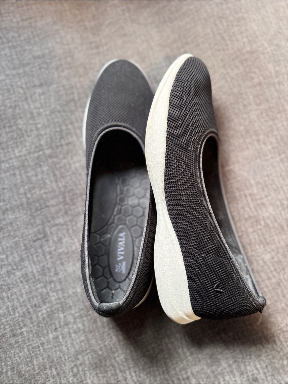VIVAIA Izabel Walker Pro Hybrid Ballet Flat Sneakers Black / White Size 11